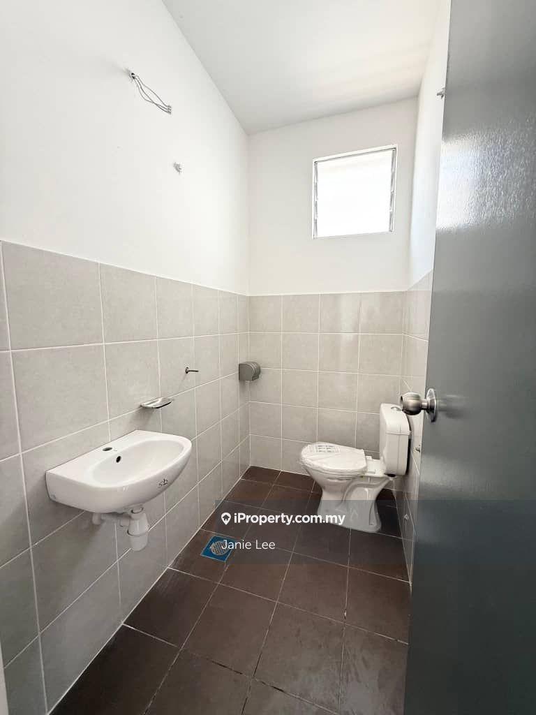 1.5-storey Terraced House for Rent in (near School, Hospital, Sky Mirror) Tanjung Karang, Kuala Selangor by Janie Lee - iProperty.com.my