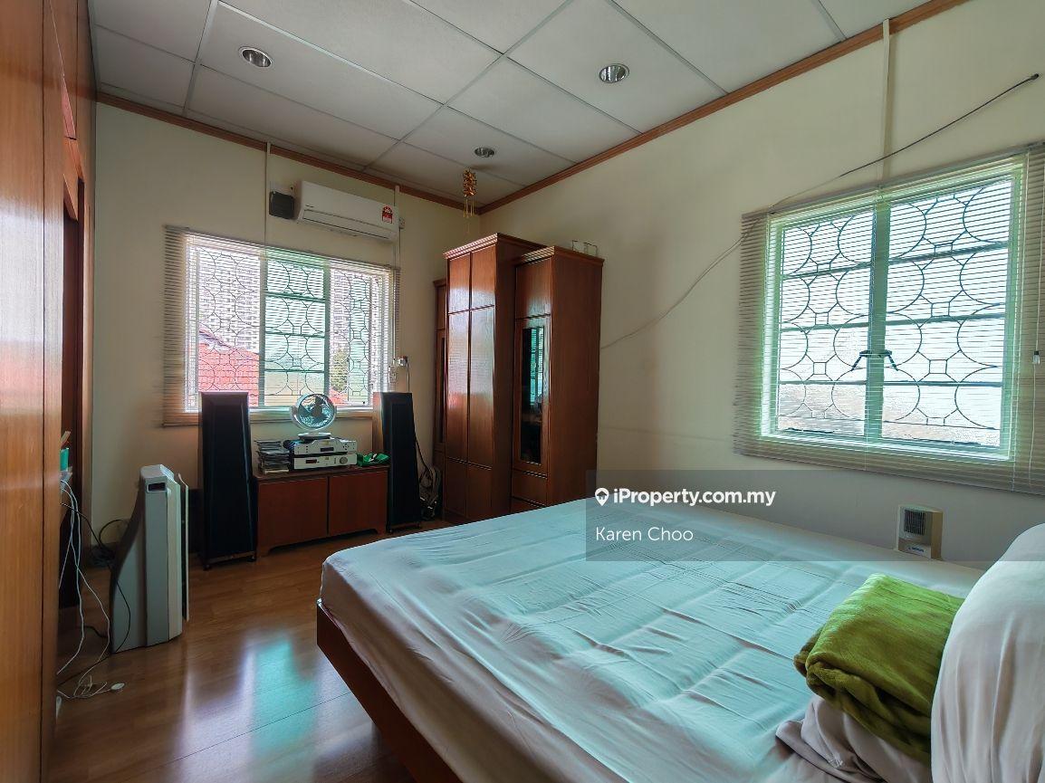 Semi-Detached House for Sale in Pulau Tikus, George Town by Karen Choo - iProperty.com.my