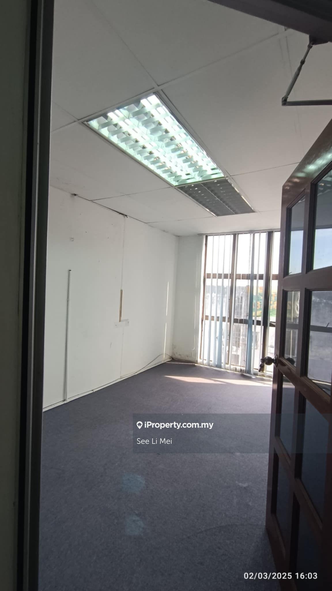 Pejabat untuk Disewa di Pusat Bandar Sri Gombak, Batu Caves oleh See Li Mei - iProperty.com.my