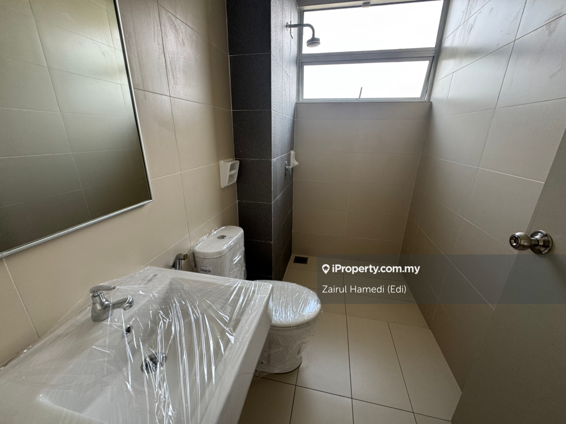 Rumah Berangkai 2 Tingkat untuk Dijual di Seksyen U16, Shah Alam oleh Zairul Hamedi (Edi) - iProperty.com.my