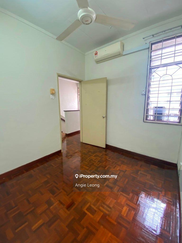 Rumah Berangkai 2 Tingkat untuk Disewa di Subang Jaya, Selangor oleh Angie Leong - iProperty.com.my