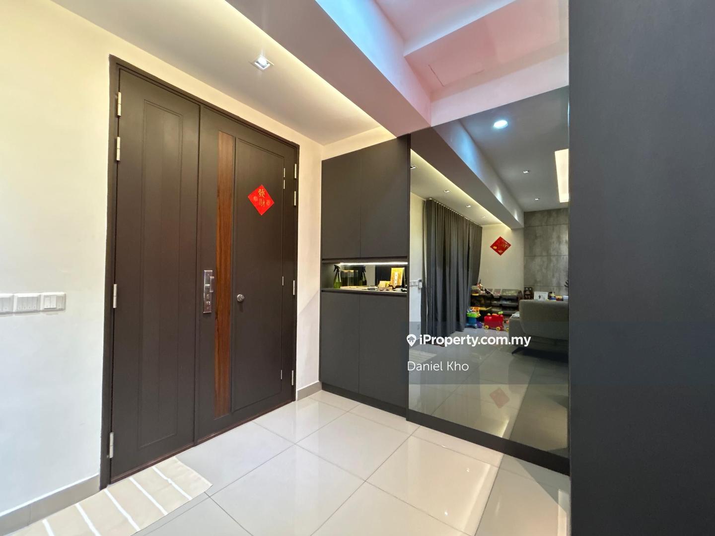 Rumah Berangkai 2 Tingkat untuk Dijual di Bukit Raja, Bukit Raja oleh Daniel Kho - iProperty.com.my