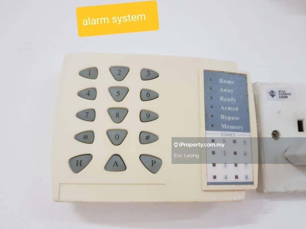 Rumah Berangkai 2 Tingkat untuk Dijual di Taman Lestari Putra, Seri Kembangan oleh Eric Leong - iProperty.com.my