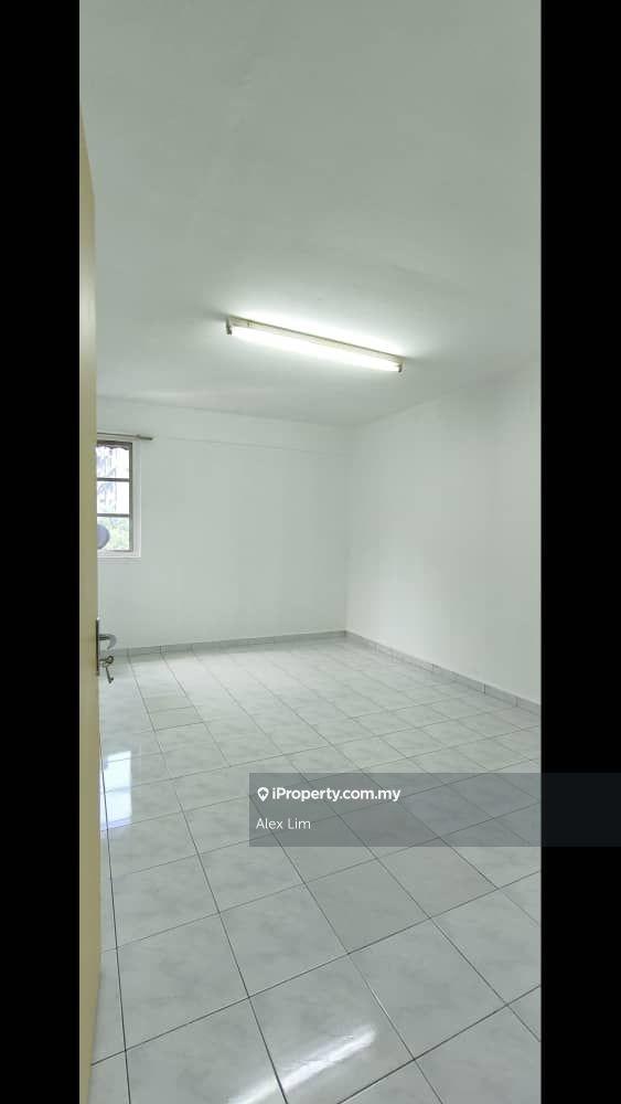 Flat for Rent in Desa Petaling Flat by Alex Lim - iProperty.com.my