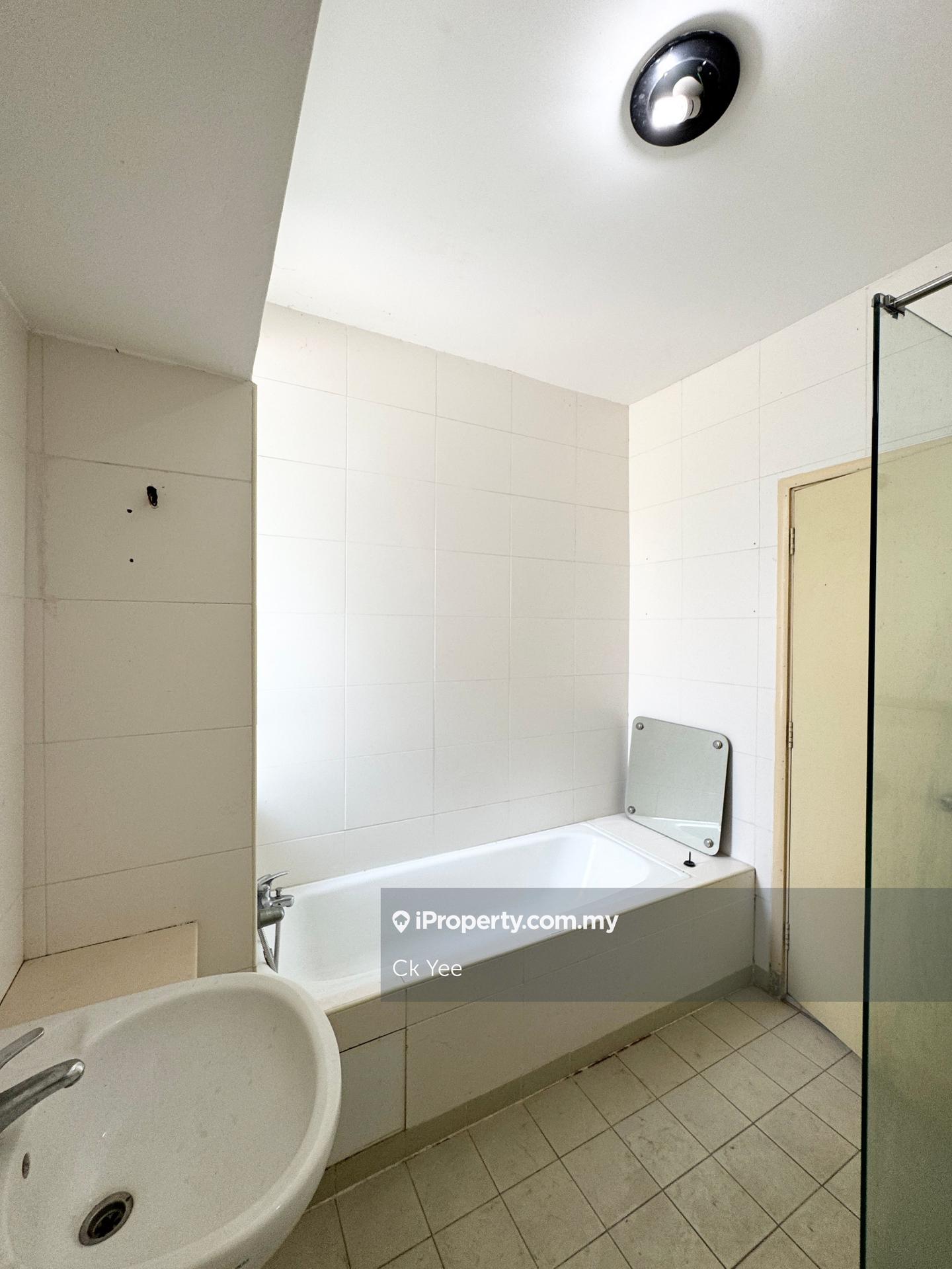 3-storey Terraced House for Sale in Taman Esplanad, Bukit Jalil by Ck Yee - iProperty.com.my