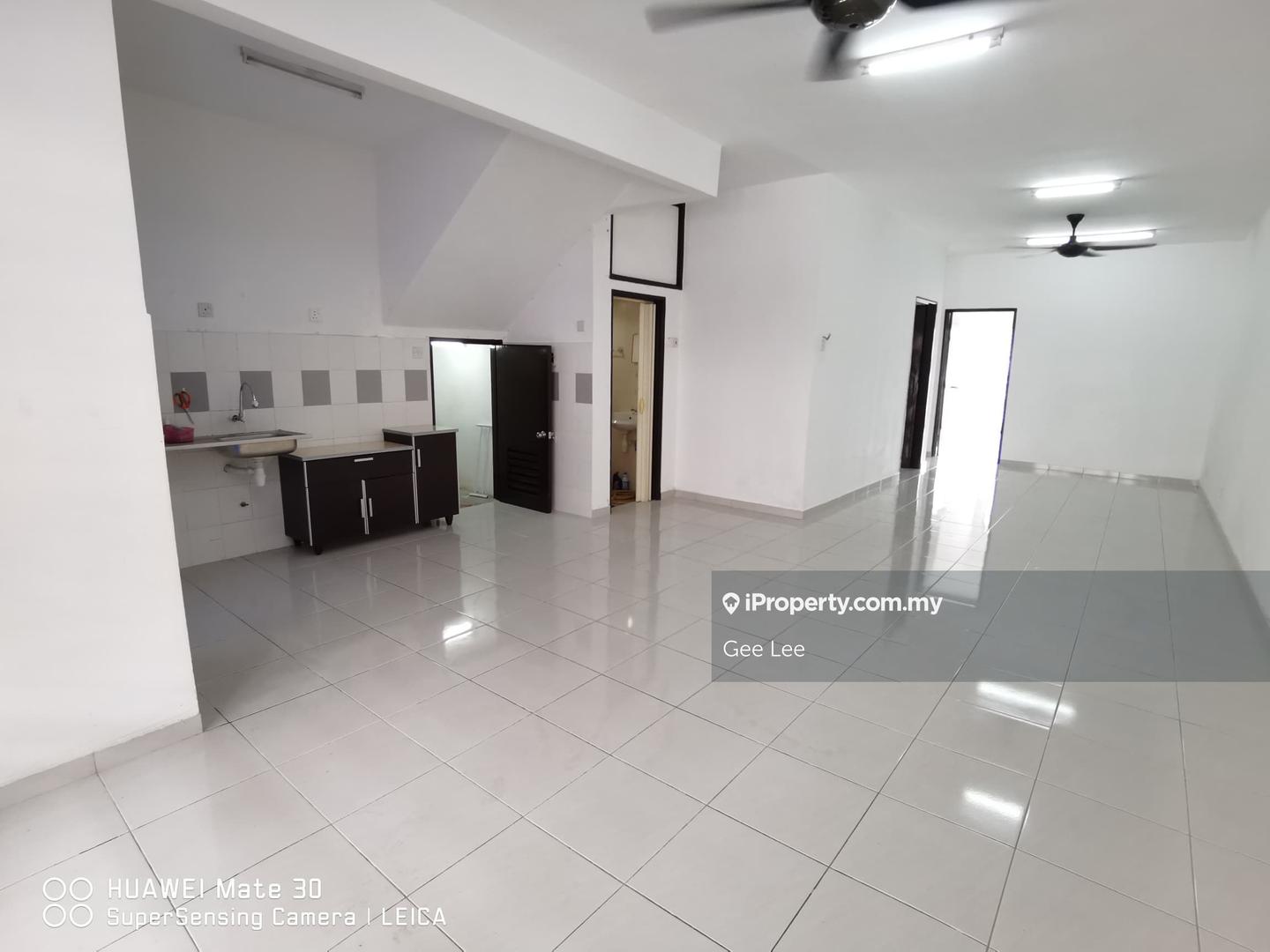 Townhouse for Rent in Taman Amansiara, Rawang by Gee Lee - iProperty.com.my
