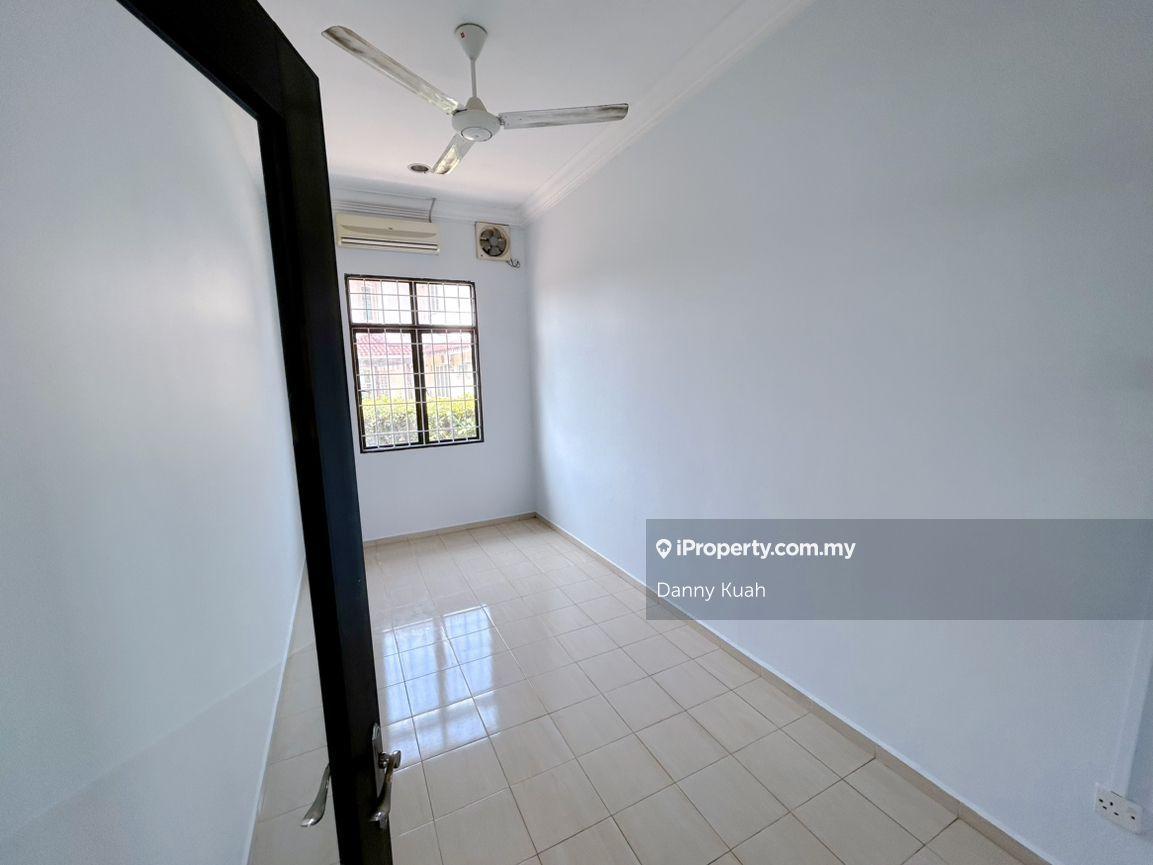 Banglo untuk Dijual di Taman Melaka Perdana, Bukit Katil oleh Danny Kuah - iProperty.com.my