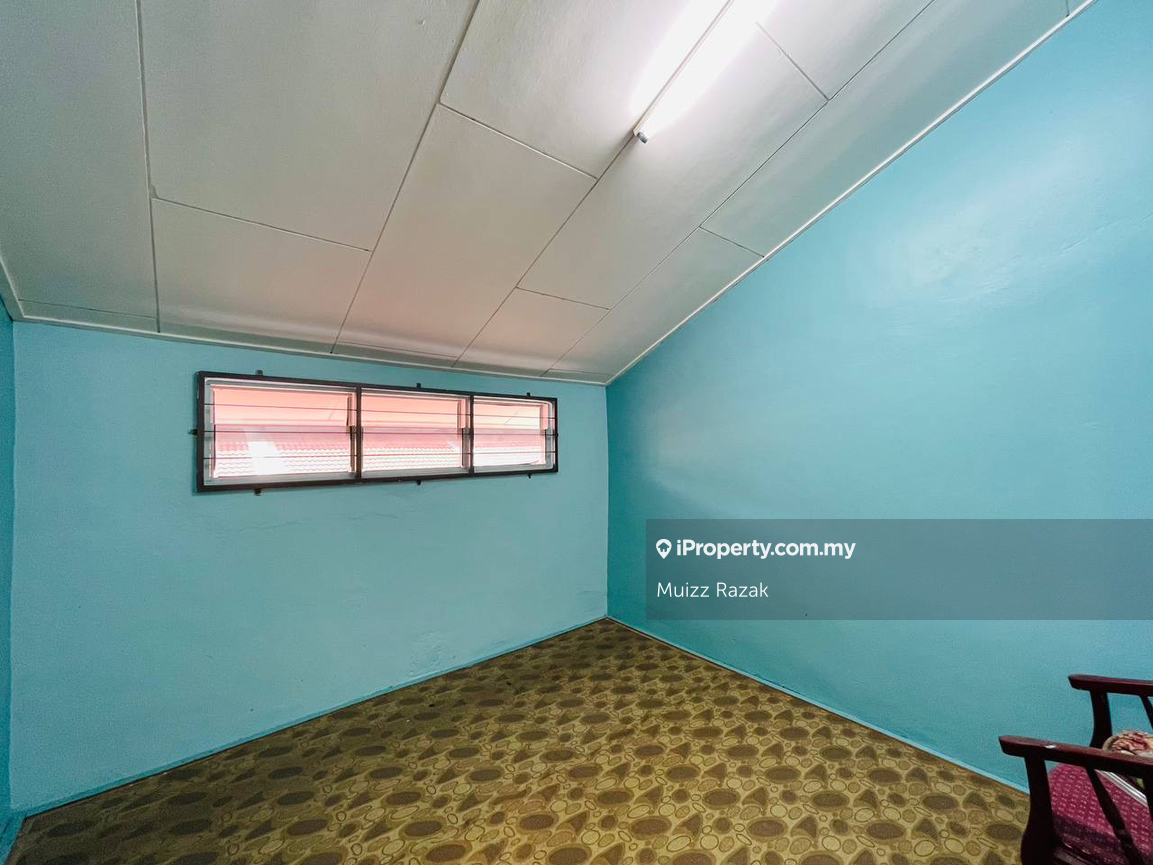 1.5-storey Terraced House for Sale in Taman Jaya, Teluk Intan by Muizz Razak - iProperty.com.my