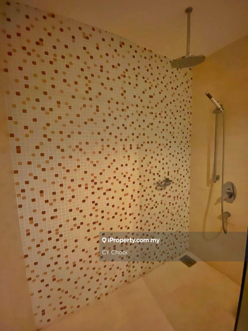 Residensi Servis untuk Dijual di Regalia Residence oleh CY Chooi - iProperty.com.my