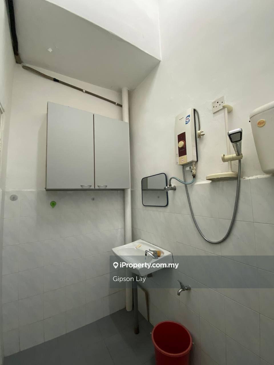 Rumah Berangkai 1 Tingkat untuk Dijual di Kampung Bentong Luar, Kluang oleh Gipson Lay - iProperty.com.my