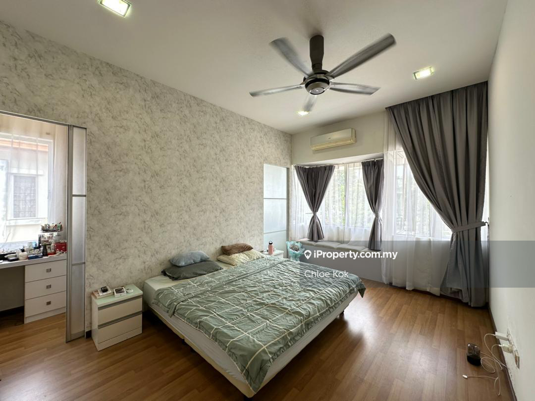 Rumah Berkembar untuk Dijual di Taman Anggun, Rawang oleh Chloe Kok - iProperty.com.my