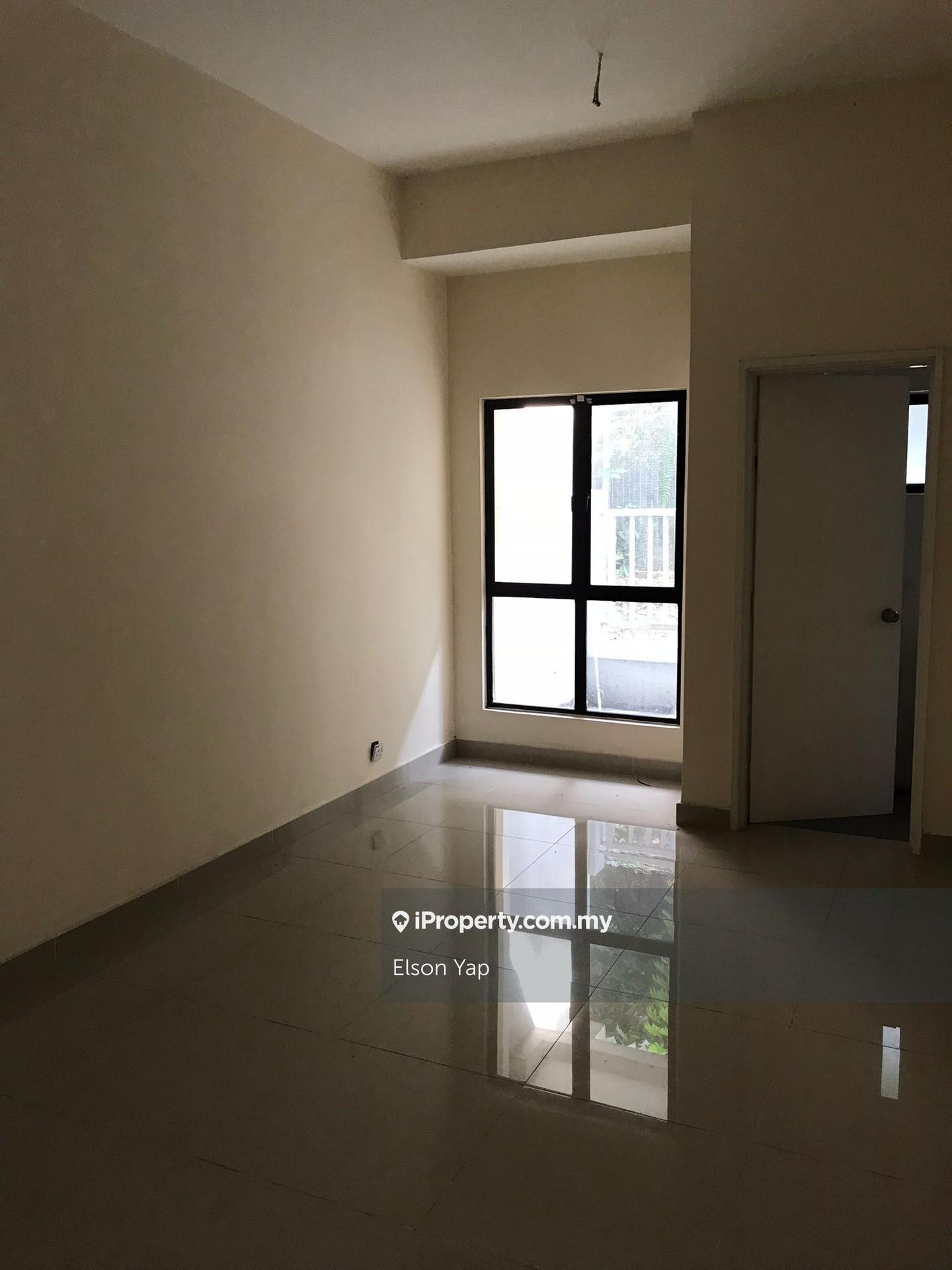 Rumah Berangkai 2 Tingkat untuk Dijual di Sutera Damansara, Damansara Damai oleh Elson Yap - iProperty.com.my
