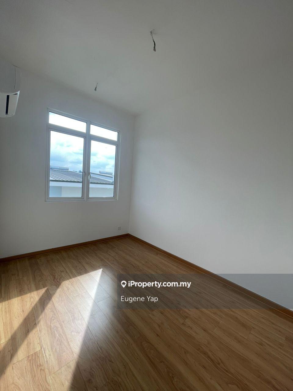 Rumah Berangkai 3 Tingkat untuk Dijual di Puncak Indah @ Ampang, Ampang oleh Eugene Yap - iProperty.com.my