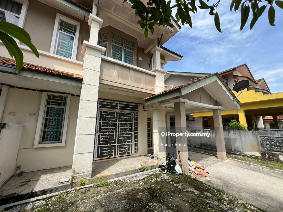 Rumah Berkembar untuk Dijual di Bandar Puncak Alam, Puncak Alam oleh Farah Rasul - iProperty.com.my
