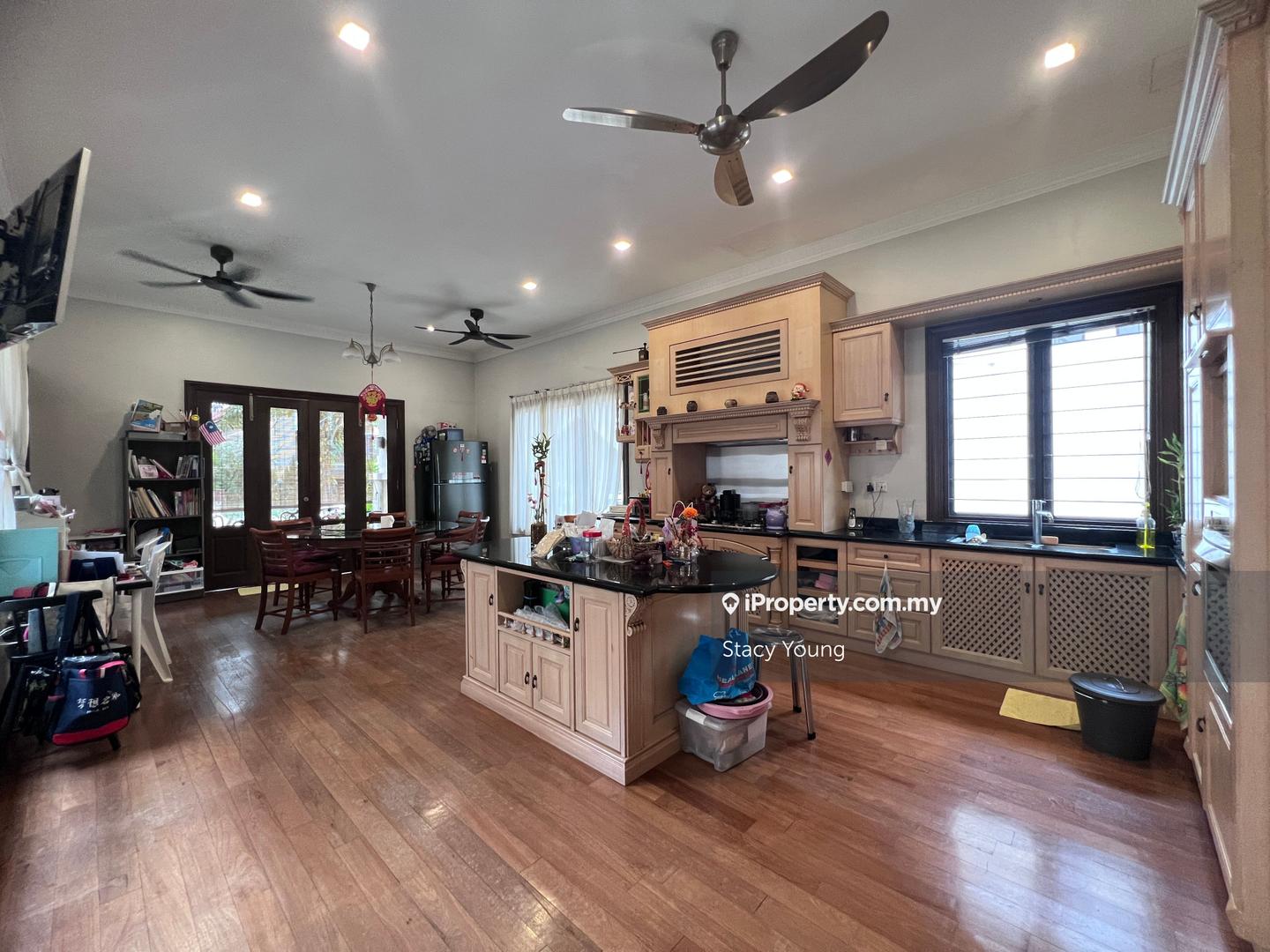 Bungalow House for Sale in Bukit Gita Bayu, Seri Kembangan by Stacy Young - iProperty.com.my