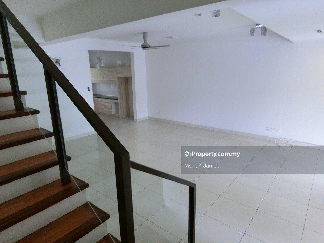 Rumah Berangkai 2.5 Tingkat untuk Dijual di USJ Heights, Subang Jaya oleh Ms. CY Janice - iProperty.com.my