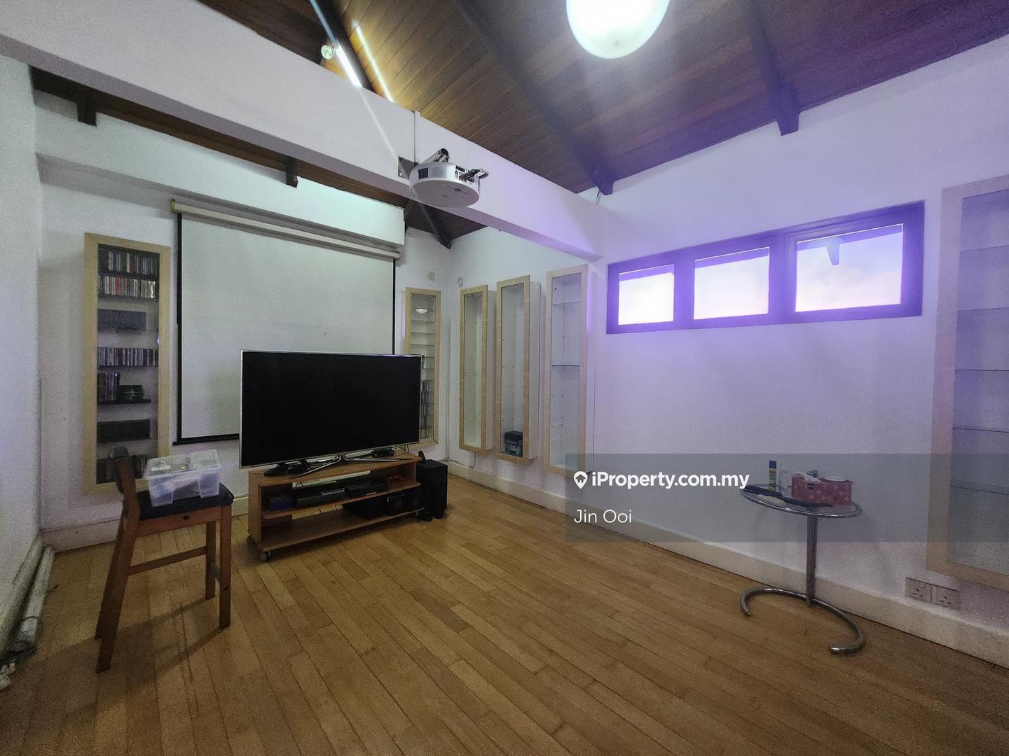 Bungalow House for Sale in Kelana Jaya, Petaling Jaya by Jin Ooi - iProperty.com.my