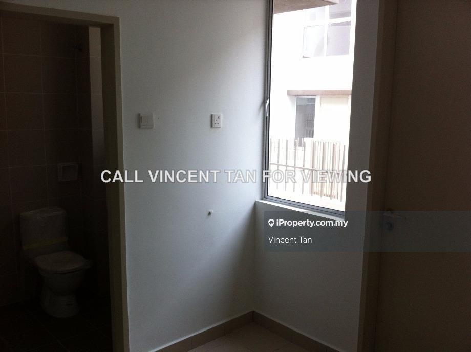 Rumah Berangkai 2 Tingkat untuk Dijual di ELMINA REGIA East Garden West Valley Denai Alam, Shah Alam oleh Vincent Tan - iProperty.com.my