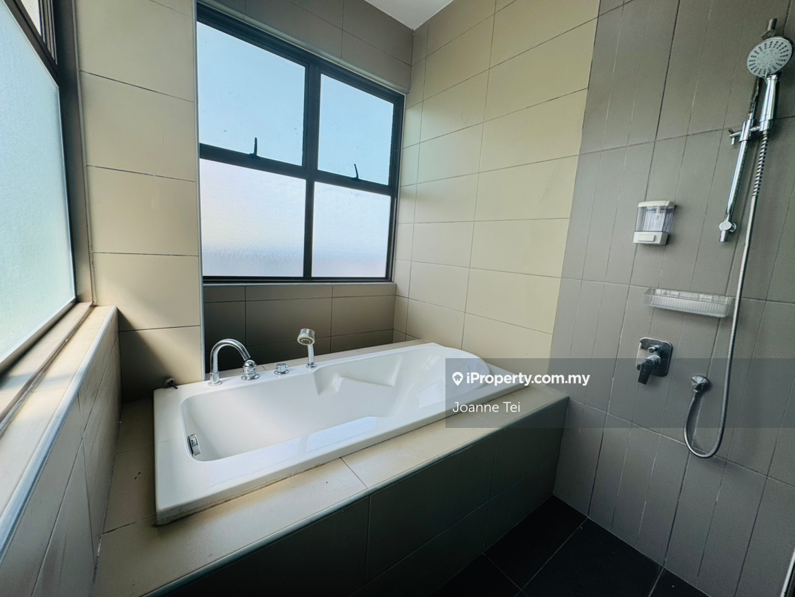 Rumah Berangkai 3 Tingkat untuk Dijual di Lakepoint Residence, Cyberjaya oleh Joanne Tei - iProperty.com.my