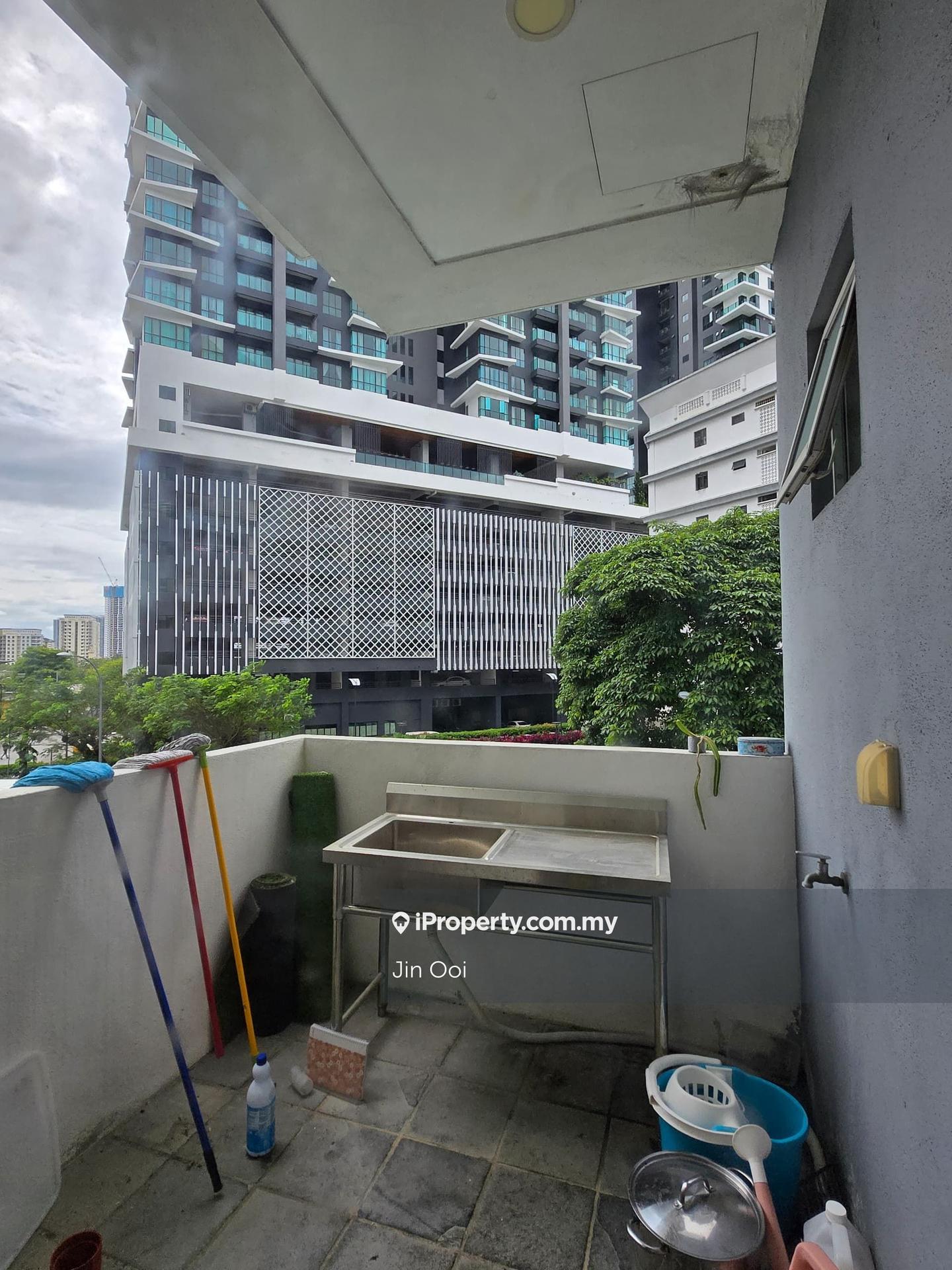 Kondominium untuk Dijual di Desa Eight oleh Jin Ooi - iProperty.com.my
