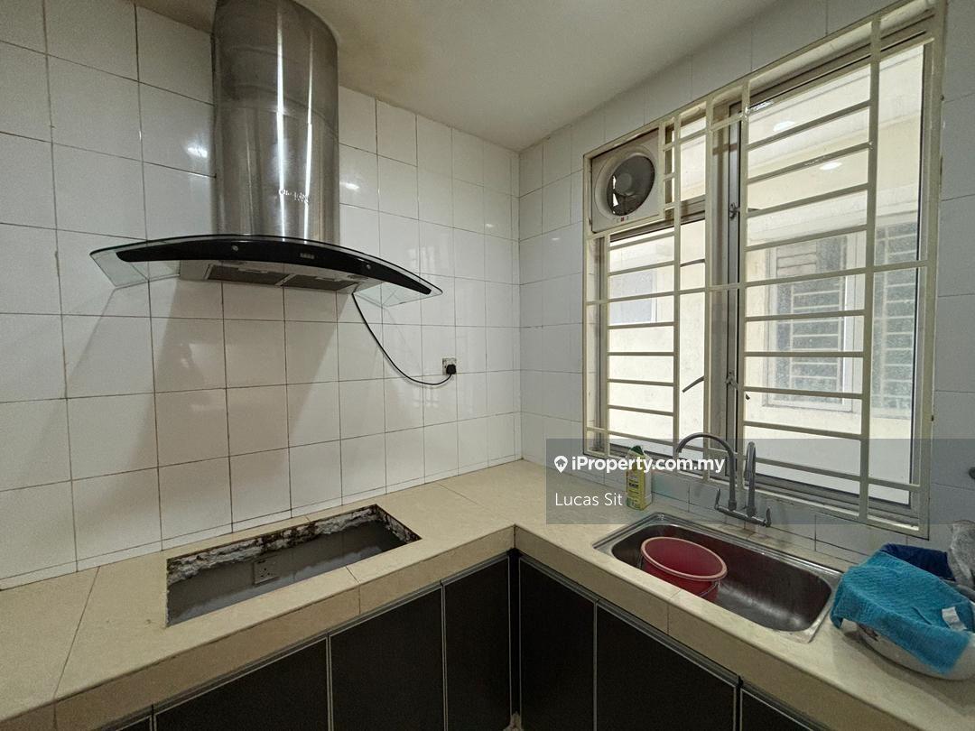 Condominium for Sale in Platinum Hill PV 8 by Lucas Sit - iProperty.com.my