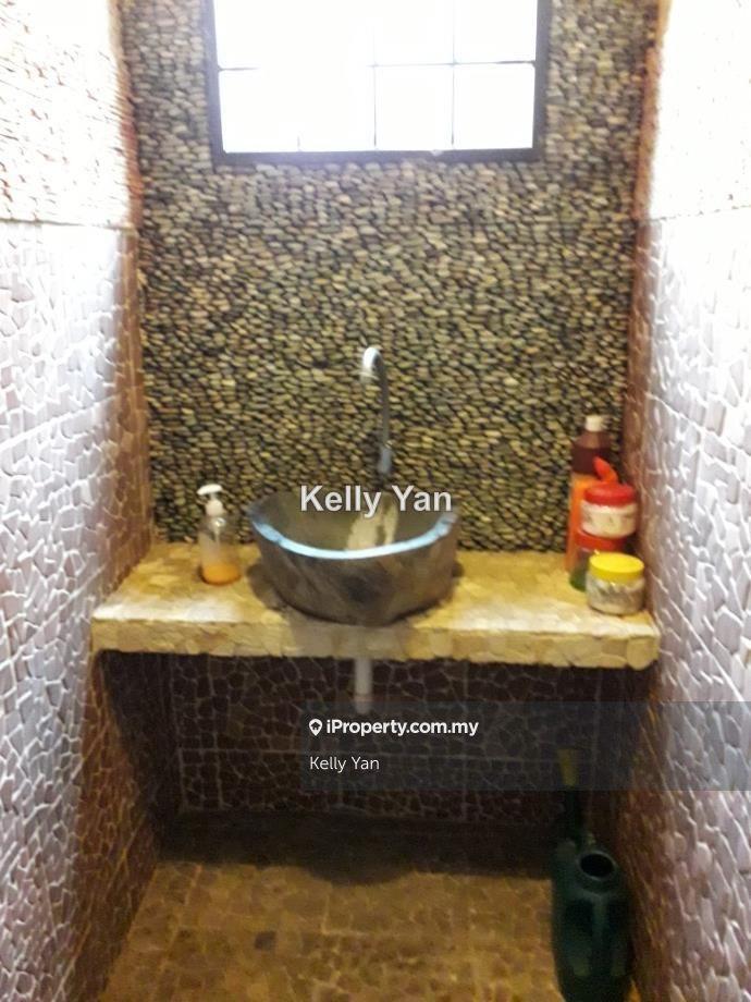 Shop-Office for Sale in Batu 9 Cheras, Cheras by Kelly Yan Kai Lit - iProperty.com.my