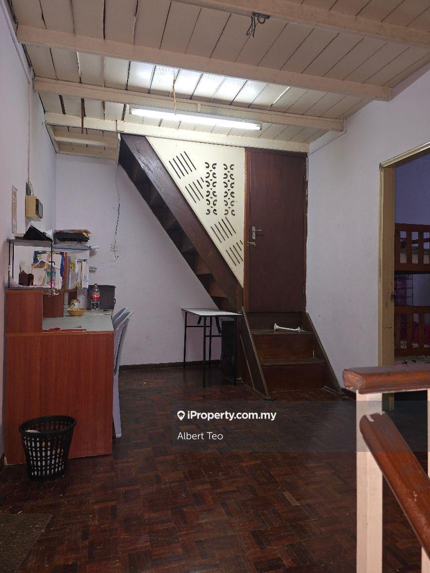 Rumah Berangkai 2 Tingkat untuk Dijual di Taman Flora, Batu Pahat oleh Albert Teo - iProperty.com.my