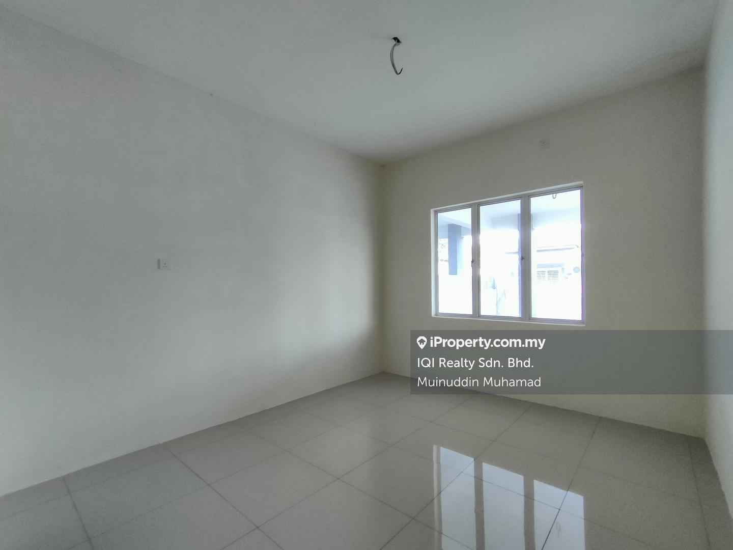 Semi-Detached House for Sale in Taman Sri Bahagia, Teluk Intan by Muinuddin Muhamad - iProperty.com.my