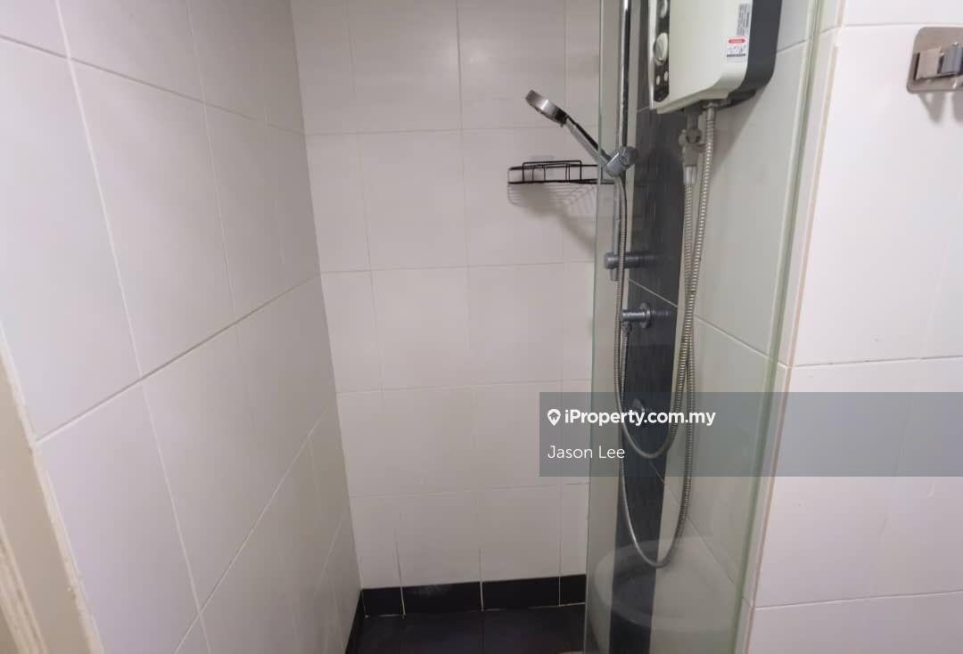 Kondominium untuk Dijual di Residence 8 oleh Jason Lee - iProperty.com.my