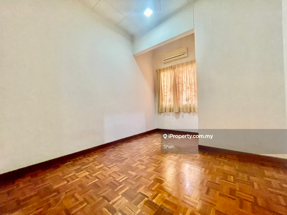 Rumah Berangkai 2 Tingkat untuk Dijual di Kelana Jaya, Petaling Jaya oleh Shah - iProperty.com.my