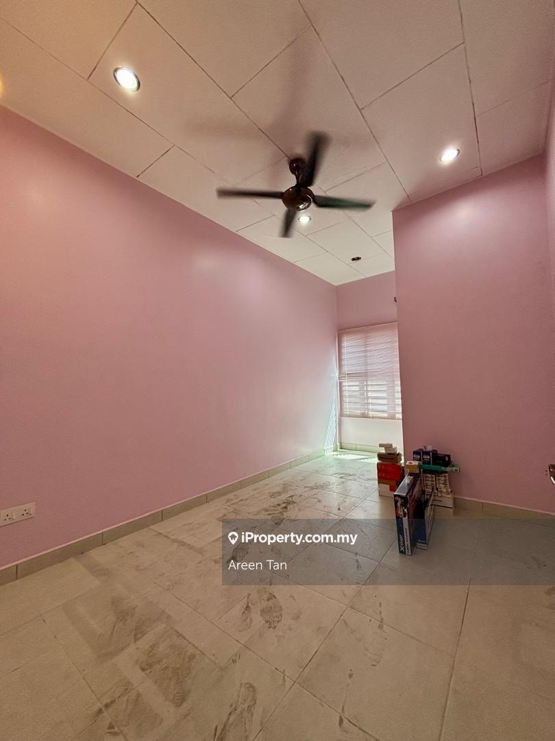 Rumah Berangkai 2 Tingkat untuk Dijual di Kampung Teluk Gadong Besar, Klang oleh Areen Tan - iProperty.com.my
