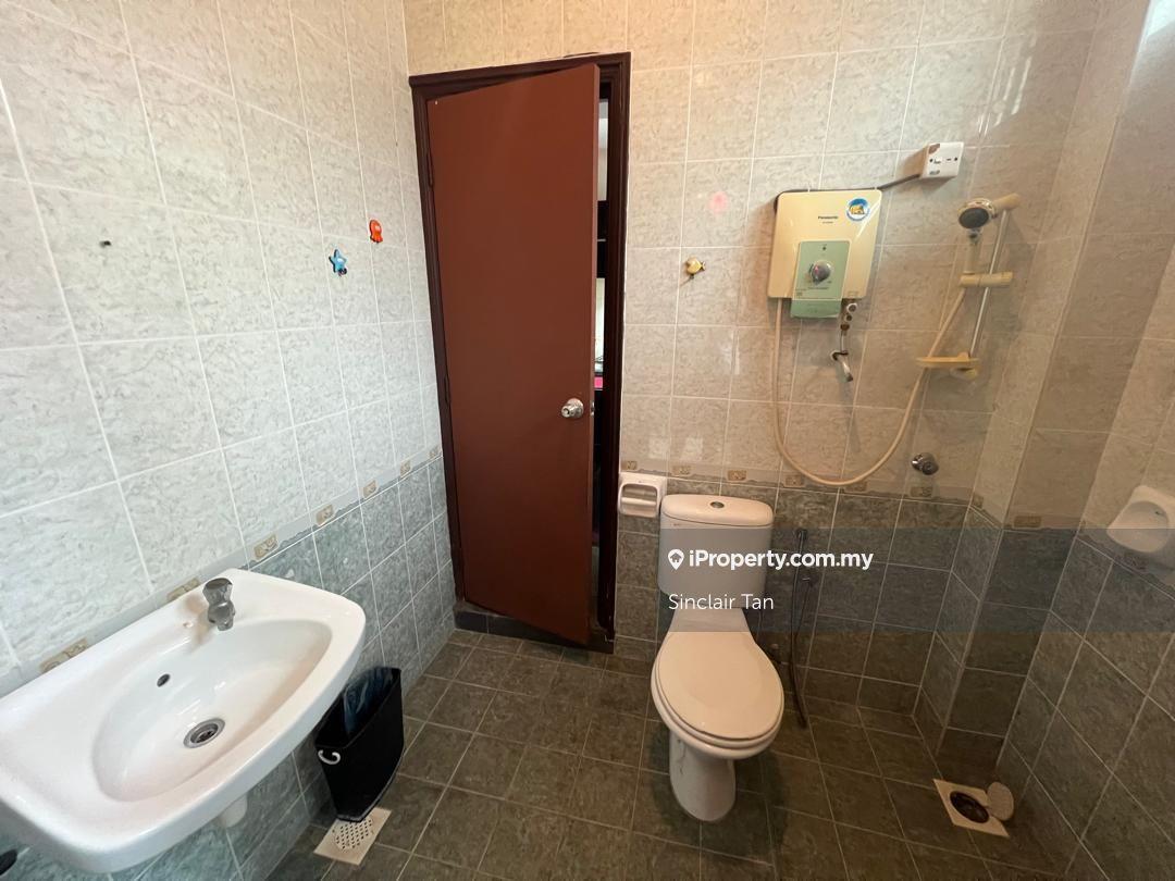 Rumah Berangkai 2 Tingkat untuk Dijual di Jalan Angsa Mas, Batu Berendam, Batu Berendam oleh Geoffery Wee - iProperty.com.my