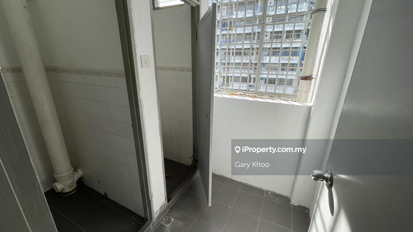Flat for Sale in Taman Terubong Indah (Majestic Heights) by Gary Khoo - iProperty.com.my
