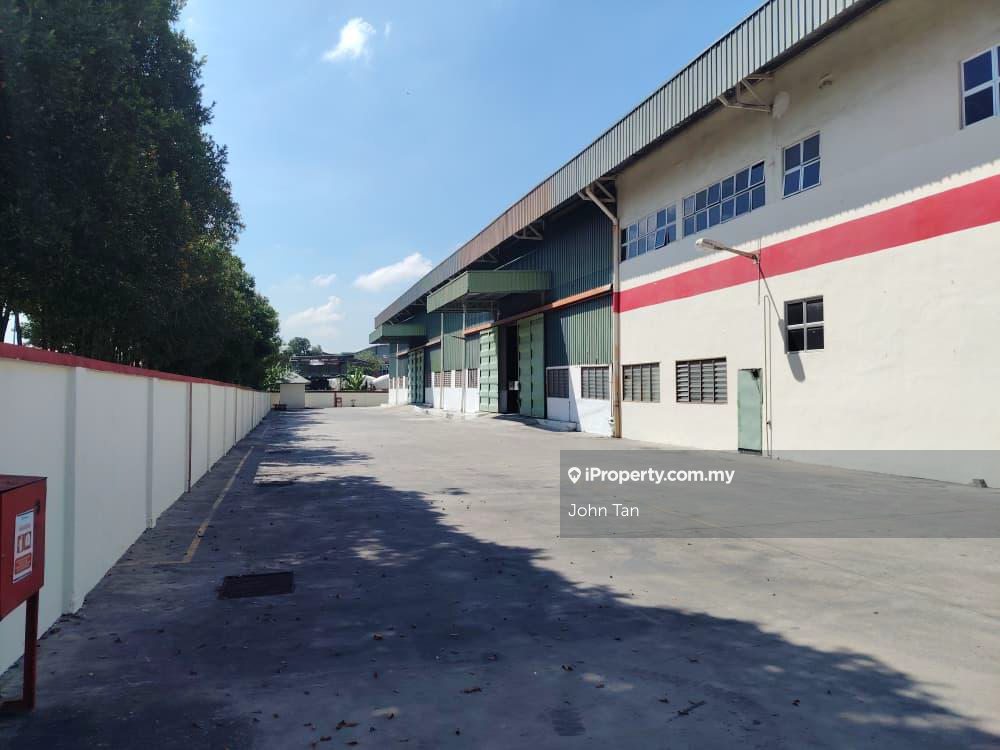 Warehouse for Rent in Taman Industri Alam Jaya, Puncak Alam by John Tan - iProperty.com.my