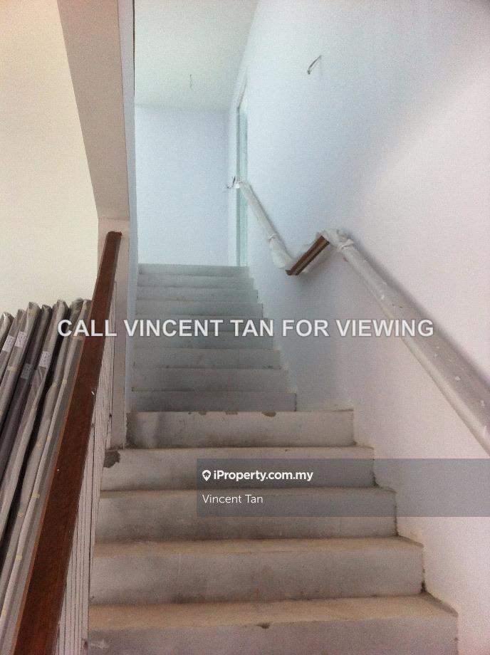 Rumah Berangkai 2 Tingkat untuk Dijual di ELMINA CRISTA East Garden West Valley Denai Alam, Shah Alam oleh Vincent Tan - iProperty.com.my