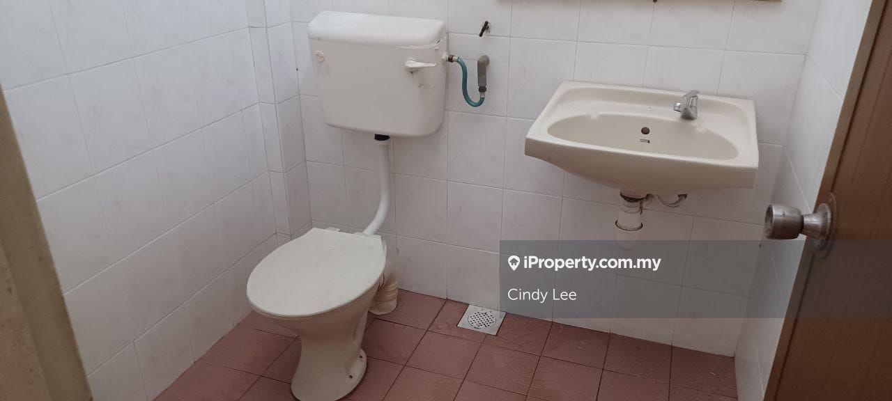 2-storey Terraced House for Sale in Taman Overseas Union (Taman Oug), Jalan Klang Lama (Old Klang Road) by Cindy Lee - iProperty.com.my