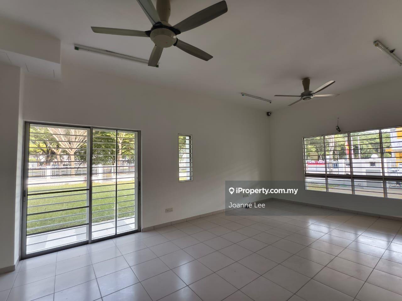 Rumah Berangkai 2 Tingkat untuk Dijual di Setia Indah, Setia Alam oleh Joanne Lee - iProperty.com.my