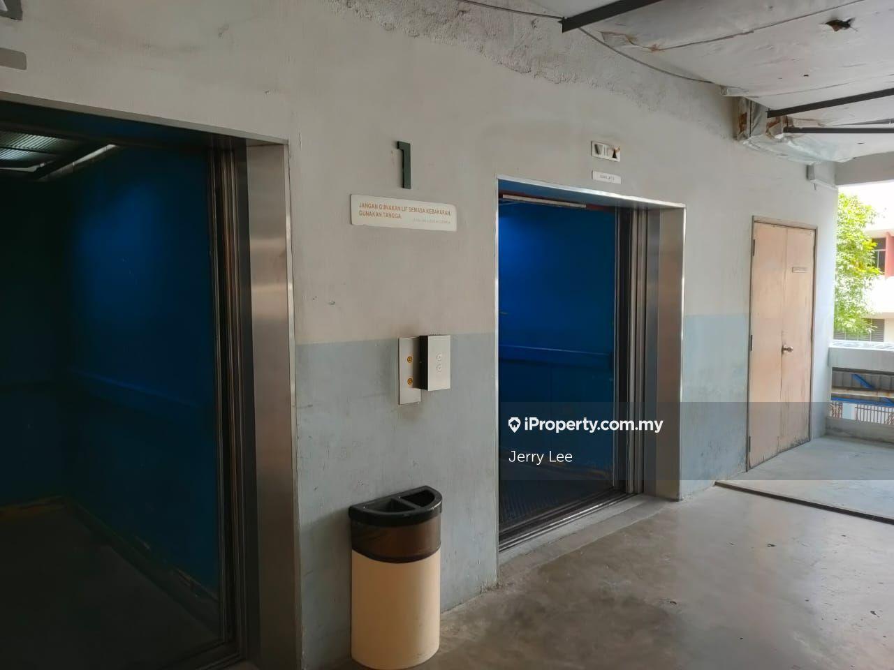 Gudang untuk Disewa di Seksyen 51a, Petaling Jaya oleh Jerry Lee - iProperty.com.my