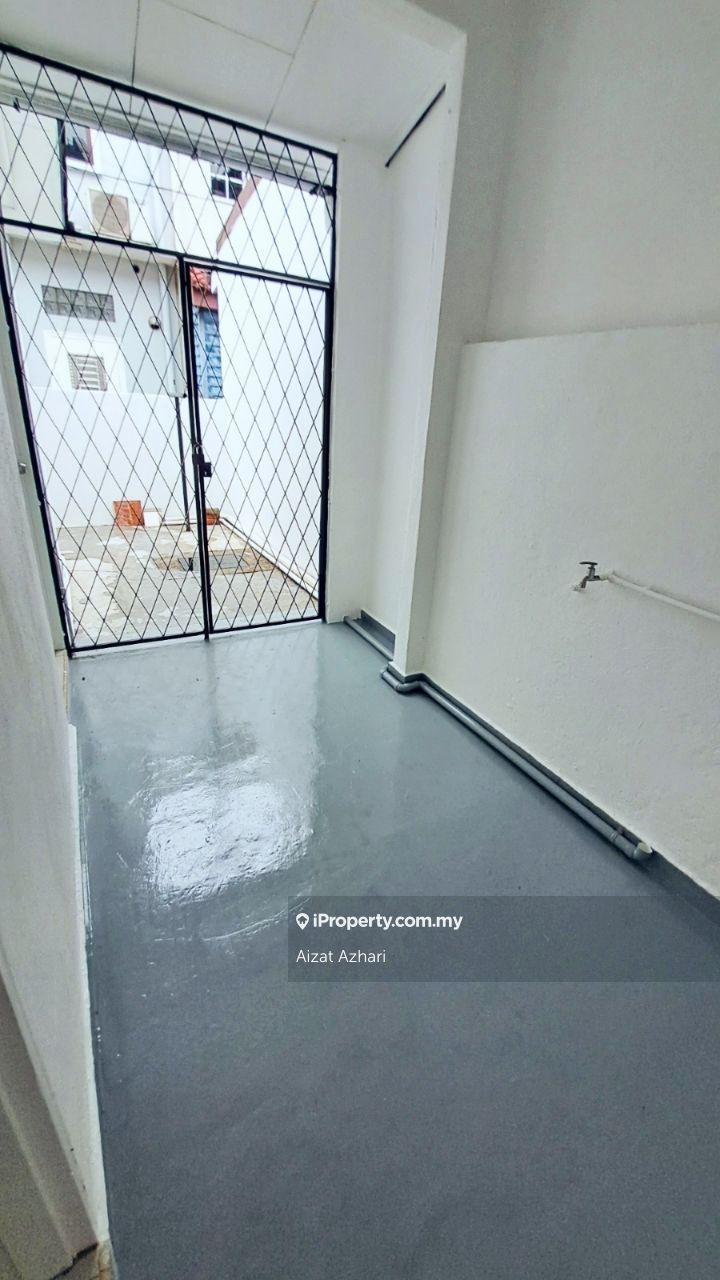 Rumah Berangkai 2 Tingkat untuk Dijual di Double Storey Terrace Setiawangsa, Setiawangsa oleh Aizat Azhari - iProperty.com.my