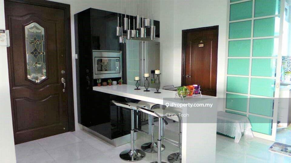 Kondominium untuk Dijual di The Brezza oleh Chris Teoh - iProperty.com.my