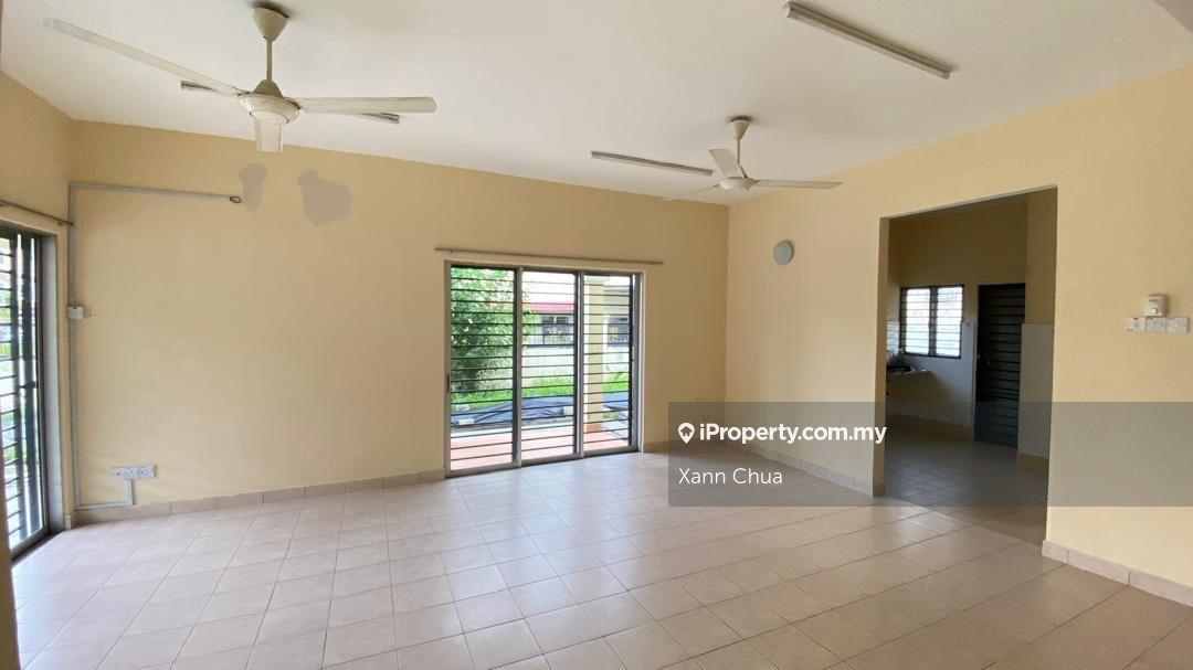 2.5-storey Terraced House for Sale in Eminence, Equine, Bdr Putra Permai, Seri Kembangan by Xann Chua - iProperty.com.my