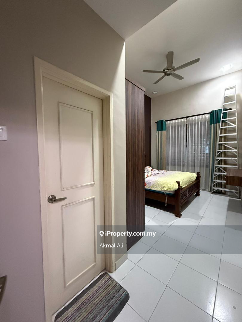 Rumah Berangkai 2 Tingkat untuk Dijual di Taman Lagenda Putra, Kulai oleh Akmal Ali - iProperty.com.my
