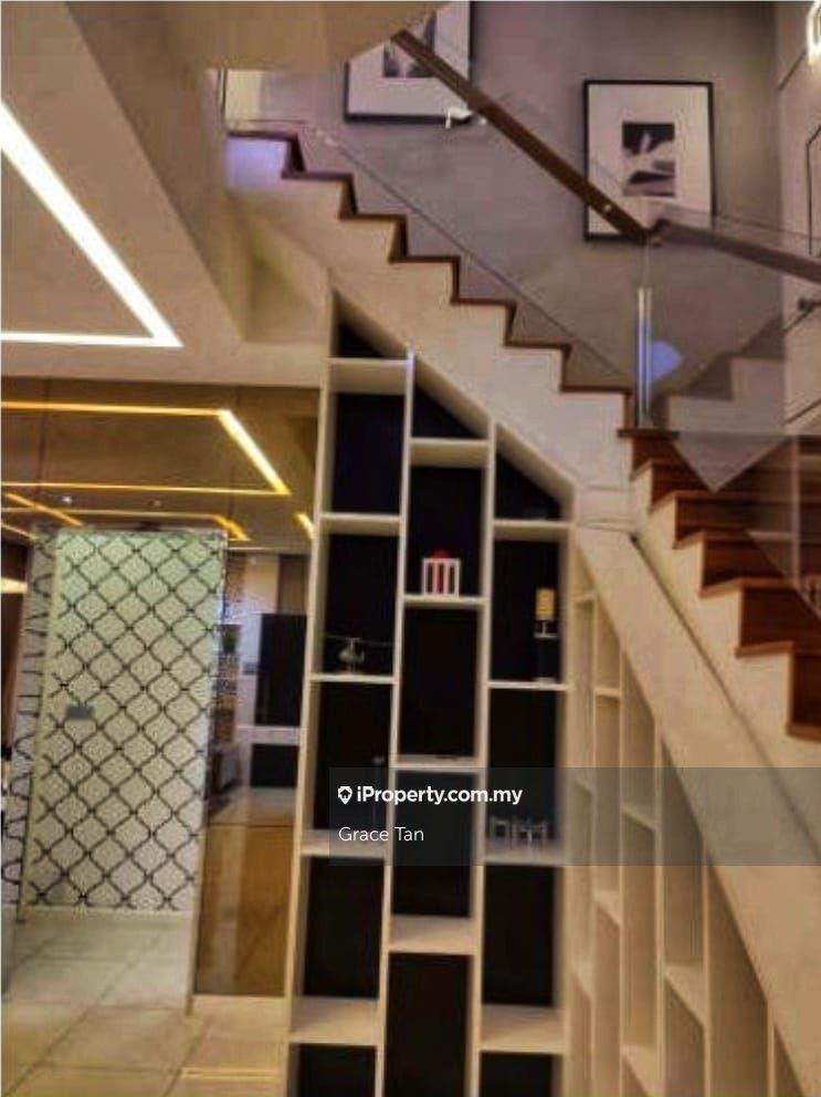 Rumah Berkembar untuk Dijual di Taman Equine, Seri Kembangan oleh Grace Tan - iProperty.com.my