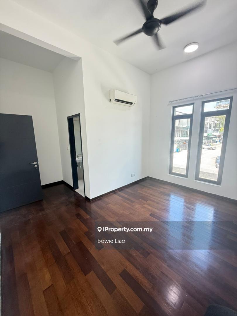 Semi-Detached House for Sale in Bukit Rahman Putra, Sungai Buloh by Bowie Liao - iProperty.com.my