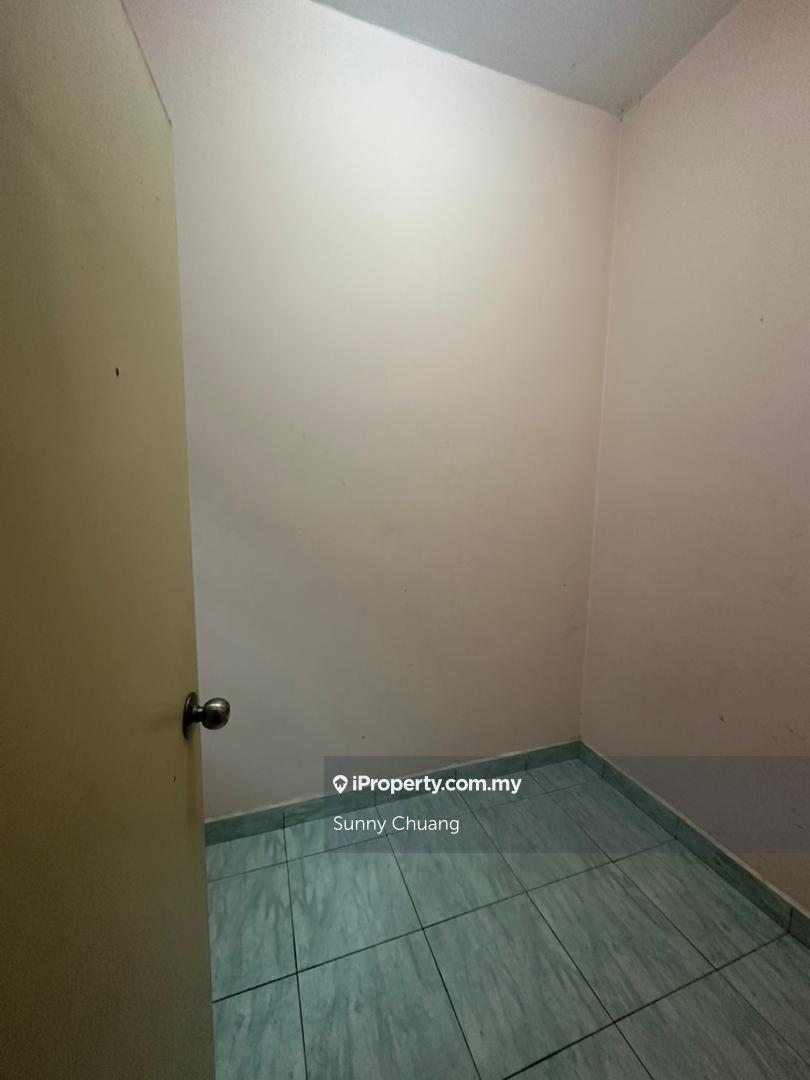 Rumah Berangkai 2 Tingkat untuk Dijual di Taman Gaya, Ulu Tiram oleh Sunny Chuang - iProperty.com.my