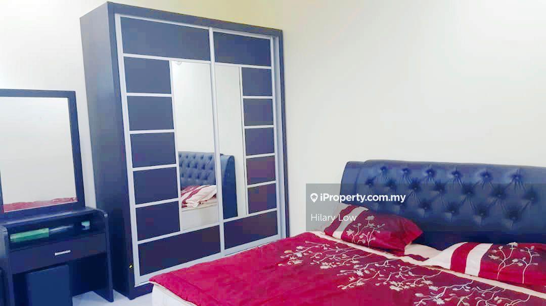 Rumah Berangkai 2 Tingkat untuk Disewa di 2 Storey House | Club house | Bdr Baru Seksyen 8, Bangi oleh Hilary Low - iProperty.com.my