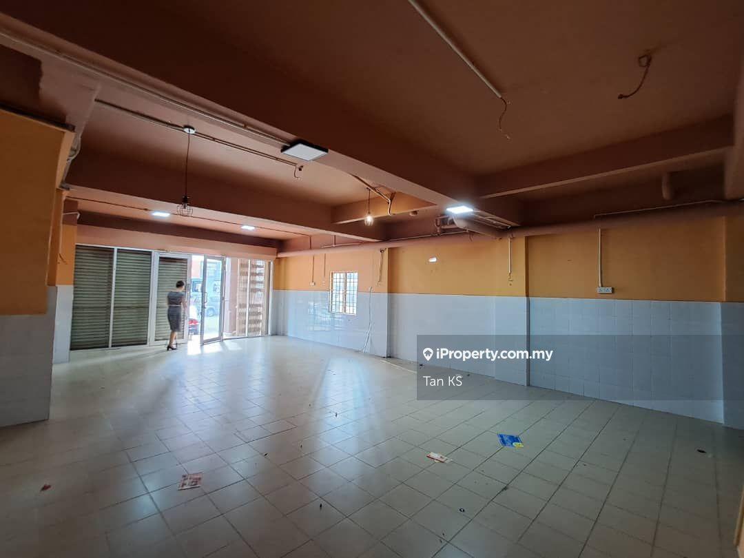 Shop-Office for Rent in Bandar Bukit Tinggi, Klang by Tan KS - iProperty.com.my