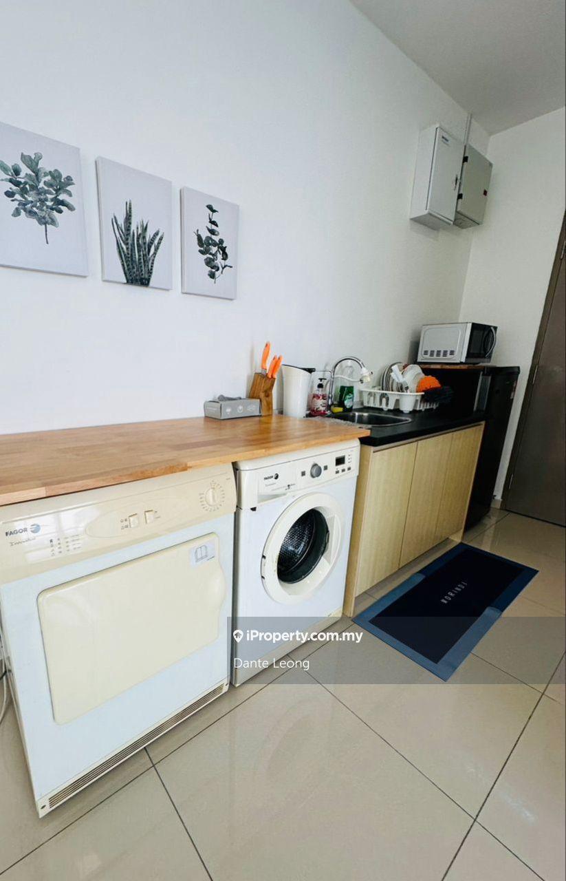 Service Residence for Rent in Pinnacle Petaling Jaya by Dante Leong - iProperty.com.my