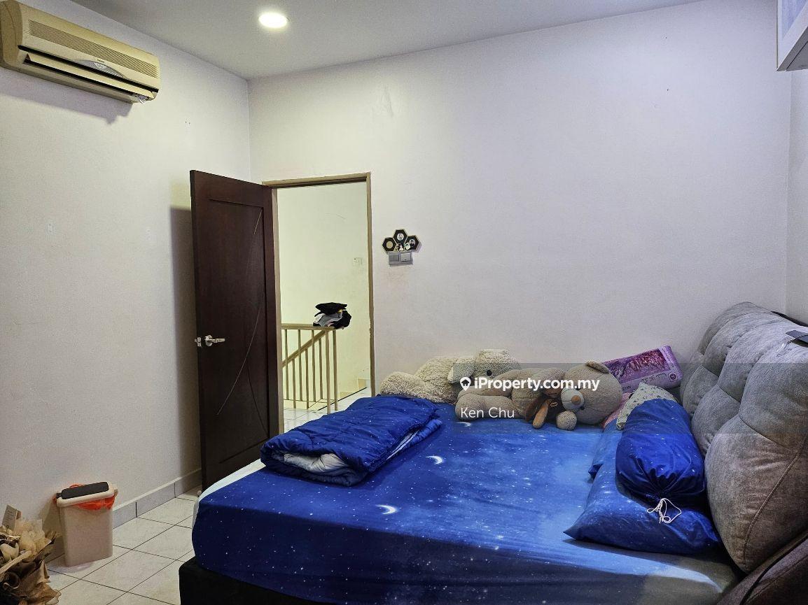 Rumah Berkembar untuk Dijual di Taman Makmur, Bandar Sungai Long oleh Ken Chu - iProperty.com.my