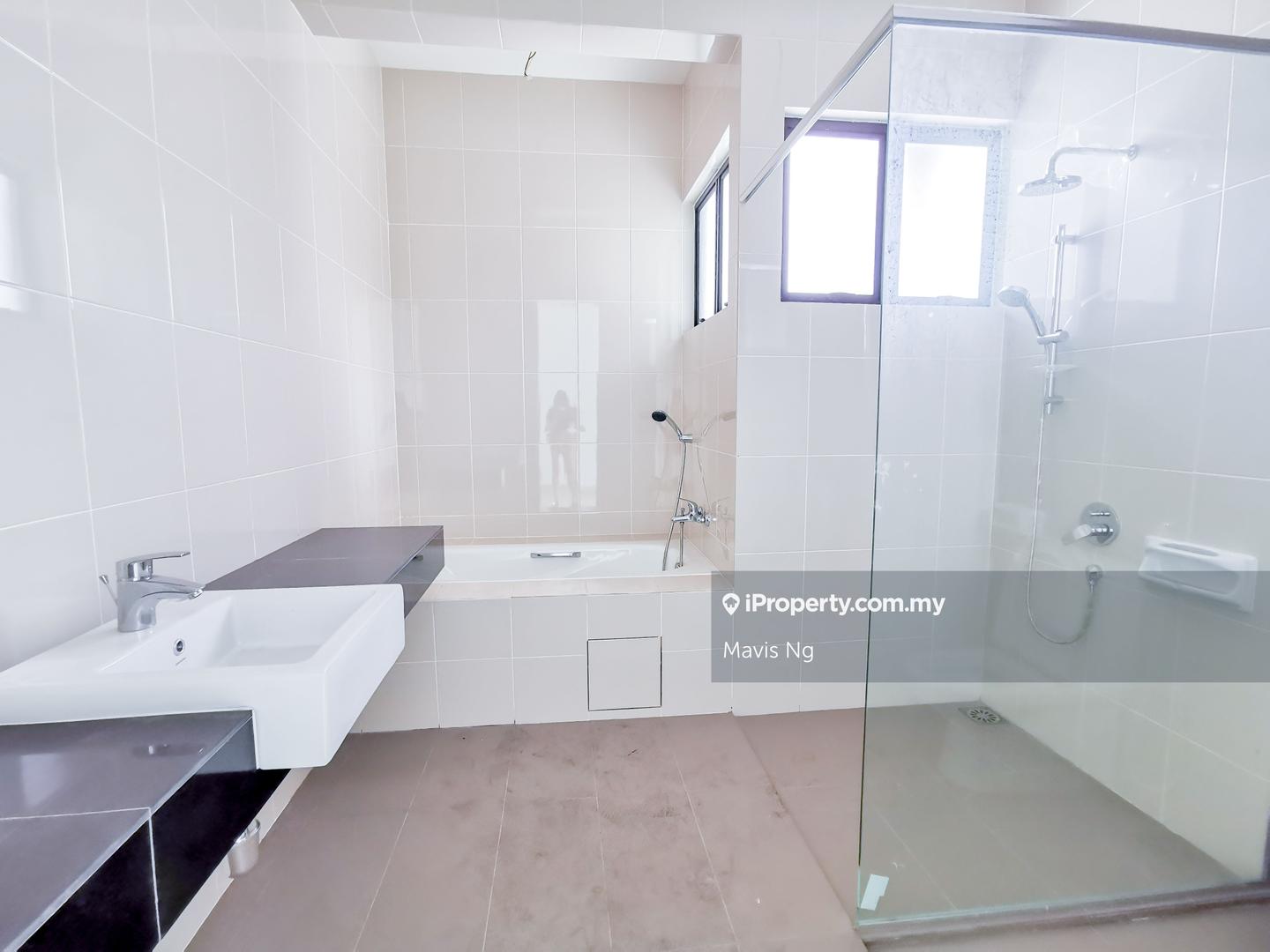 Rumah Berkembar untuk Dijual di Setia utama 1 Semi D by water Elmeri, Setia Alam oleh Mavis Ng - iProperty.com.my